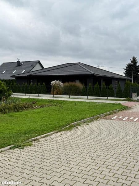 Nowoczesny dom w wysokim standardzie blisko natury