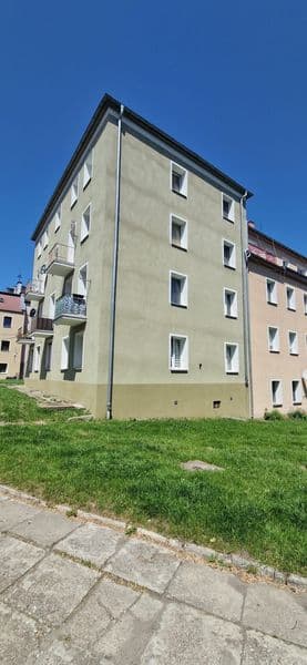 Mieszkanie na parterze, Brzeg centrum