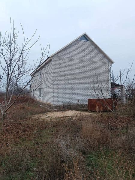 Продам 2-поверховий будинок без внутрішніх робіт