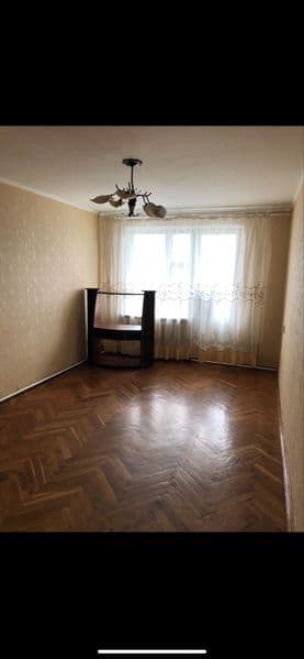 Продається 4-кімнатна квартира в місті Тетіїв Київ. обл.