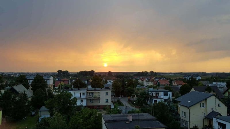 Wynajmę przestronne 2-pokojowe mieszkanie z dużym balkonem – dostępne od 1 lipca