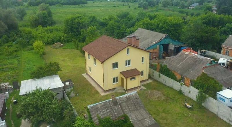Дом в центре Дергачей