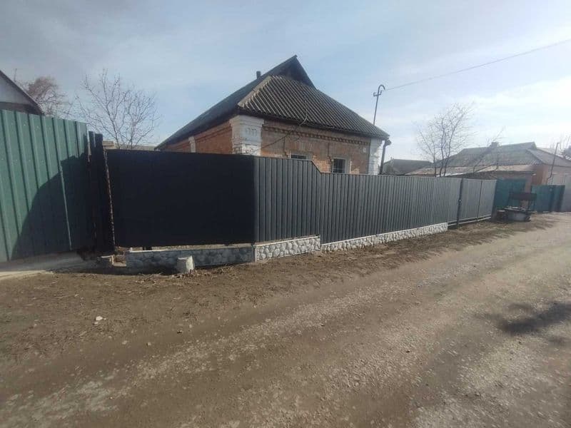 Продаж будинку в місті Ромни