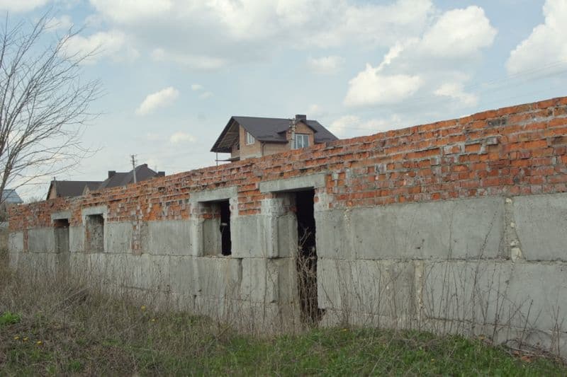 Продається незавершене будівництво дім, дом с землей, строительство