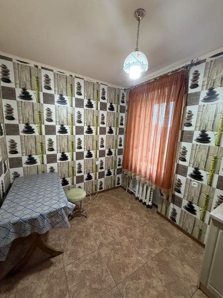 Продается 2 комнатная квартира. Центр. Славянск. Можно сертификат.