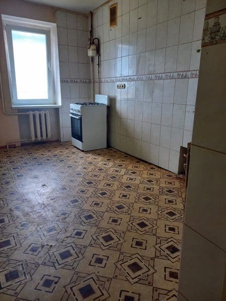 Продаю 3-х ком квартиру район Велам