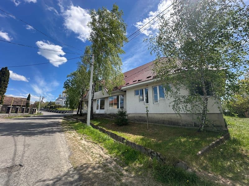Комерційне приміщення