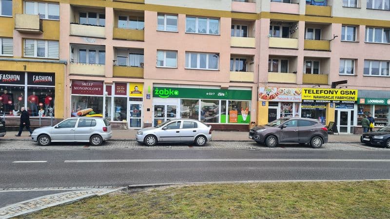 Lokal z najemca Żabka