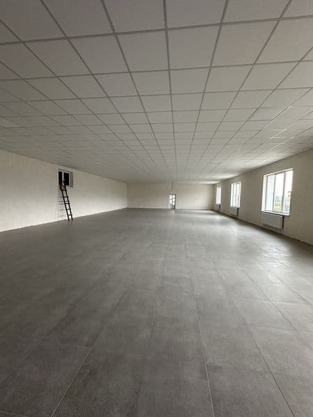 Комерційне приміщення 500 м²