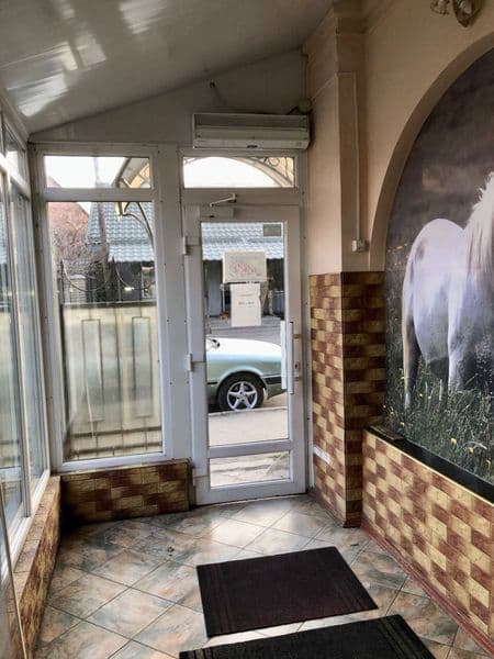 Продаж комерційної будівлі в центрі Коростишева