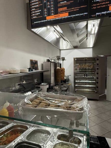 Działający Kebab + Kurczaki z Rożna | blisko plaży | gotowy biznes od zaraz | całoroczny ruch + sezon turystyczny