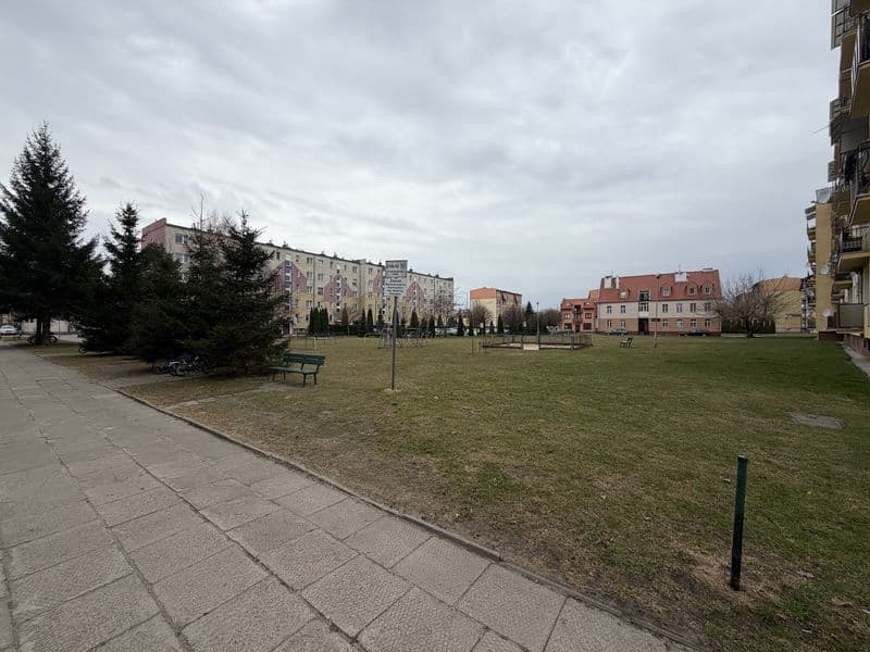 REZERWACJA ! 2 pokoje, 1 piętro, balkon, C.O miasto- kredyt bez wkladu własnego bez zadatku