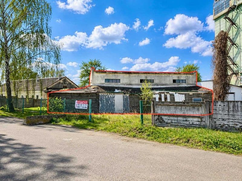Комерційне приміщення 730 м² у м. Стрий, вул. Болехівська