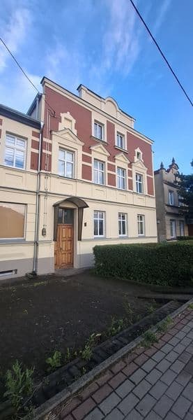Sprzedam przytulne mieszkanie 74,19 m2 w kamienicy z ogrodem