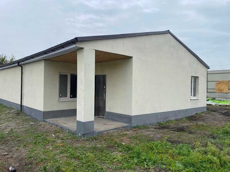 Продам Два дома по 100м2 на соседних участках.по 4сот.каждый.48т.$-один.