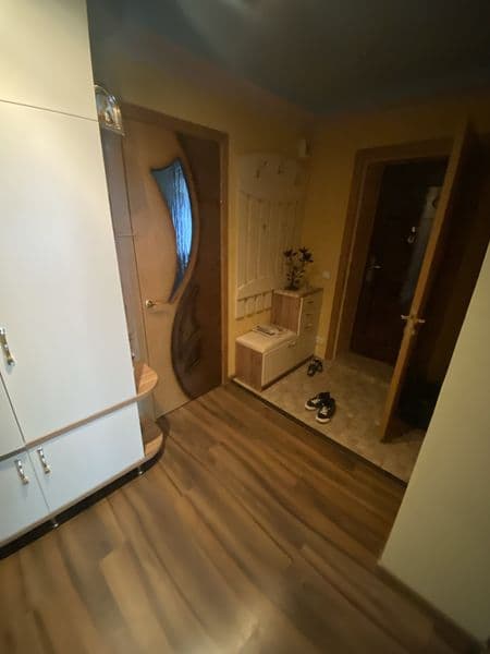 Затишна 3-кімнатна квартира з сучасним ремонтом — вул. Центральна