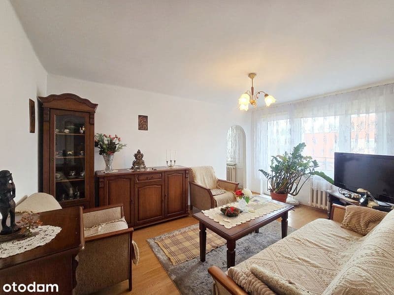 REZERWACJA. 3 pokoje z balkonem w bloku z CO