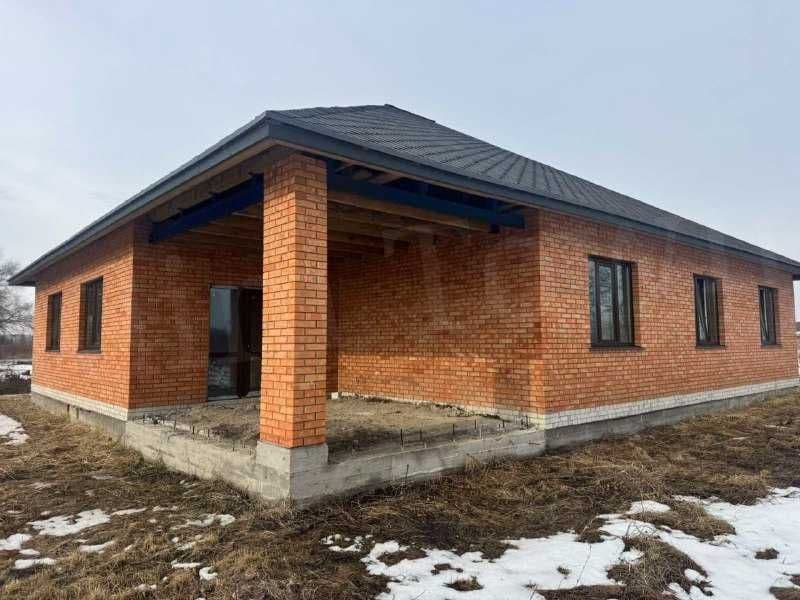Продаж будинку з виходом до р. Альти