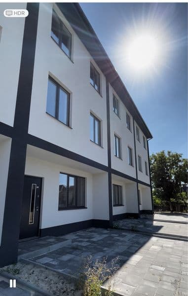 Продам ТАУНХАУС в центрі Вишневого без ремонту БЕЗ КОМІСІЇ