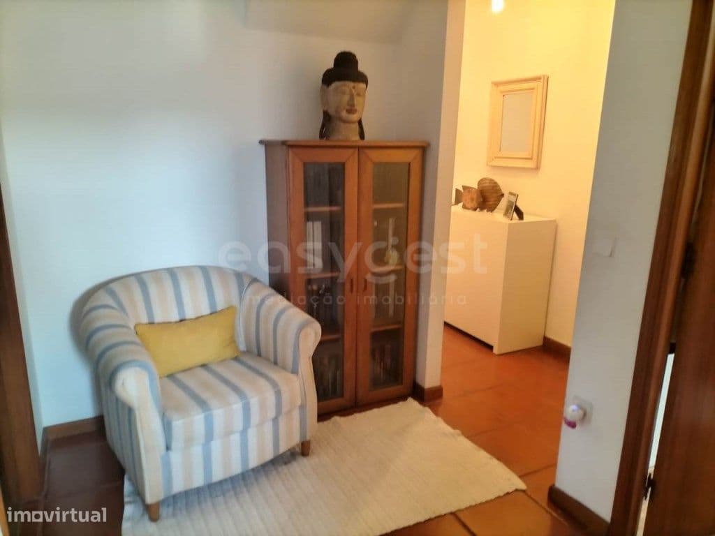 Apartamento T3 com Sótão Amplo com uma área total de 194 m2 Espaço ...