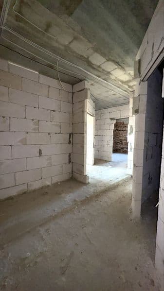 ПРОДАЄТЬСЯ дворівнева квартира в центрі міста