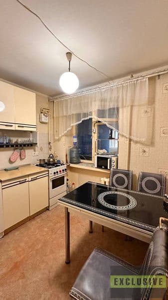 Продам 5 комнатную квартиру