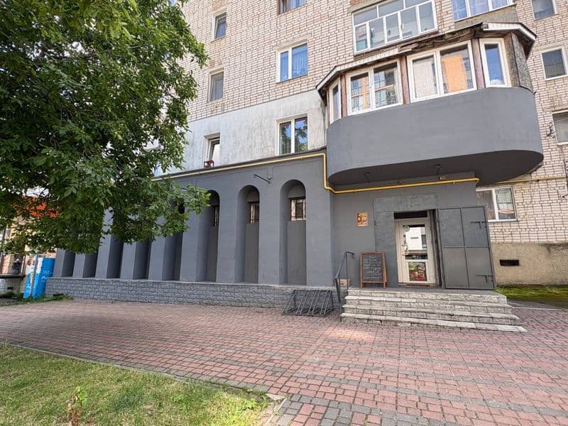 * Продаж комерційного приміщення з готовим бізнесом у Здолбунові