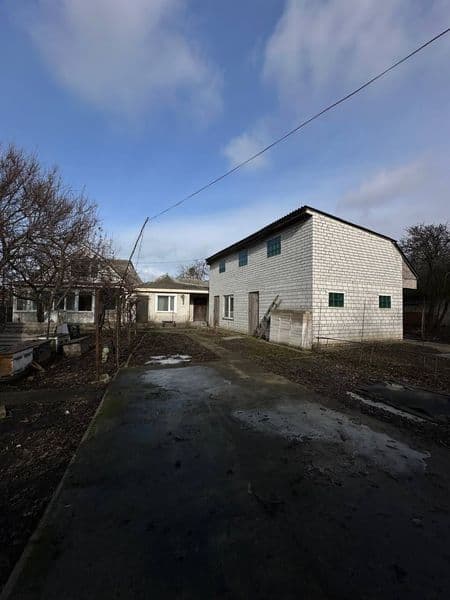 Продам будинок з ділянкою