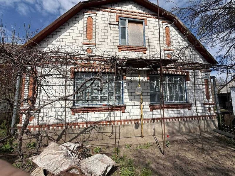 Продам будинок на 6 кімнат в м.Калинівка 4374