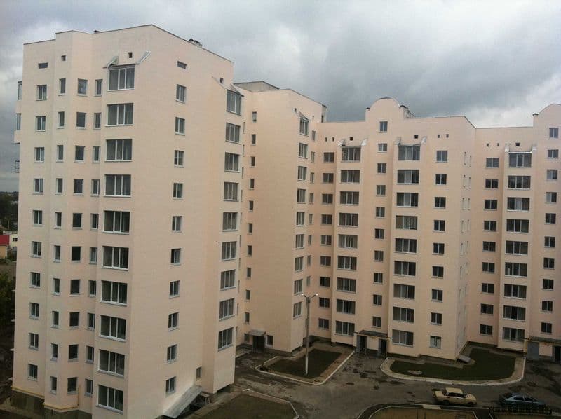 Комерційне приміщення 90 м² у центрі, вул. Нова 4