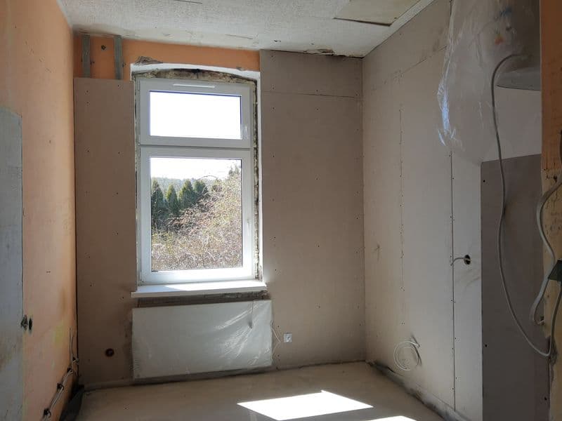 Sudety dwustronne jasne rozkładowe nowe okna ogrzewanie instalacje ogródek widoki na góry bez prowizji termoizolacja w tym roku