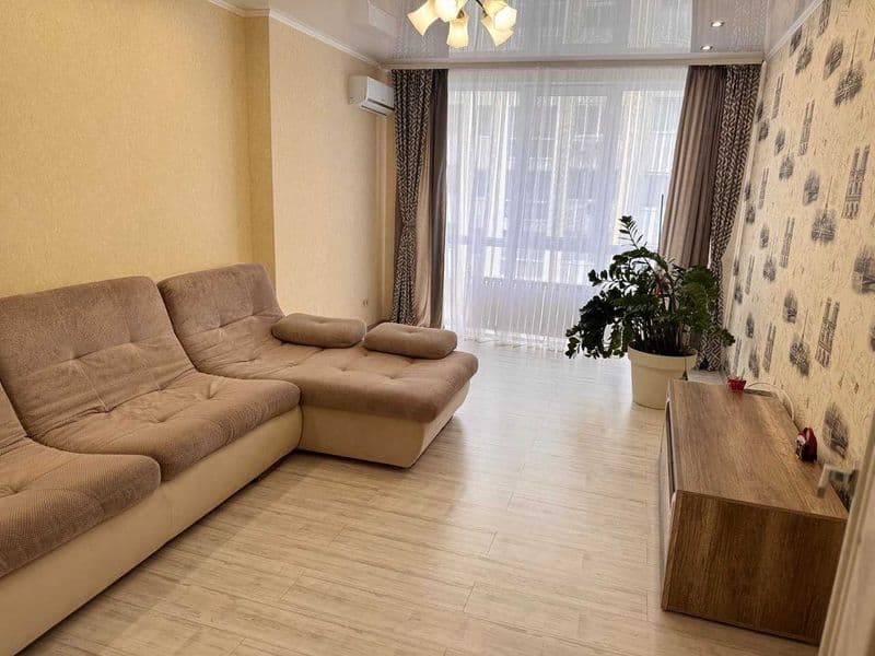 В довгострокову оренду пропонується  3кімнатна квартира, м Нивки