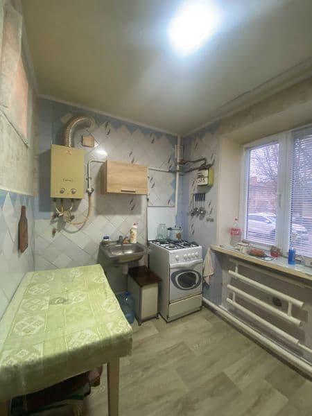 Продам 3к\кв в Центре города.В хорошем,жилом состоянии.Этаж 1\5.