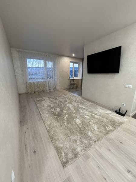Продам квартиру з ремонтом, меблями та технікою
