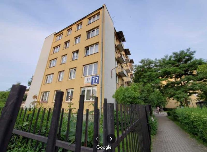 Ciche 3 pok. mieszkanie 45m2 + piwnica + m.parkingowe, ul. Kwiatowa 17