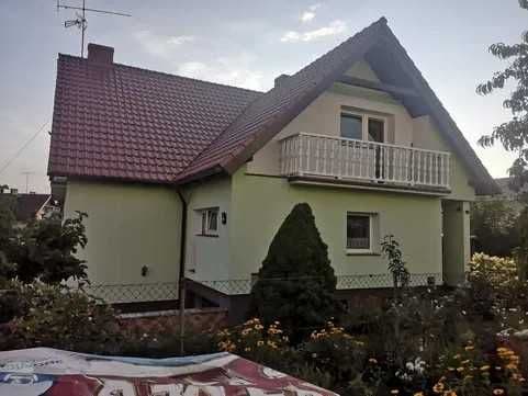Sprzedam dom w zabudowie bliźniaczej– po kapitalnym remoncie