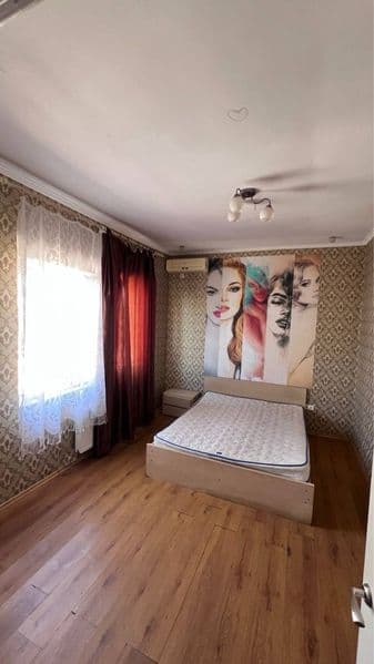 Сдам большую квартиру в Центре Алексндровский проспект/ Бунина
