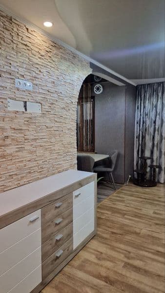 Продается 3 комнатная квартира. Автономное отопление. Славянск