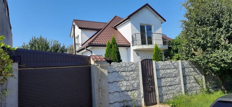 Продажа добротного дома стеклотара