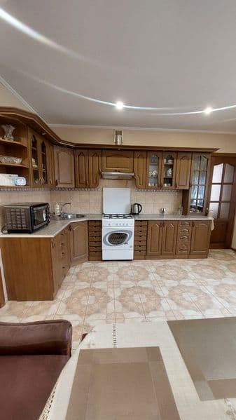 Продається  комфортний  будинок у м. Городок ( 30 км від  Львова)