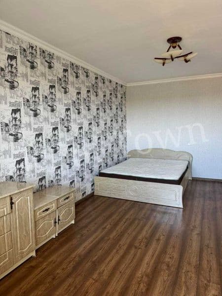 Продається 3 кімнатна квартира в мкр-ні Левада
