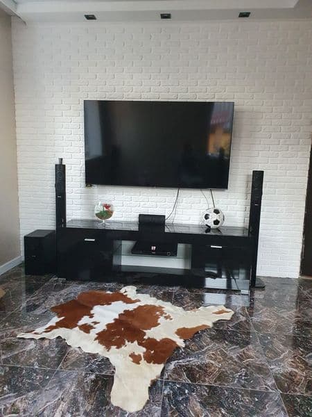 Продам дім в Ізюмі,з ремонтом,,90 кв.