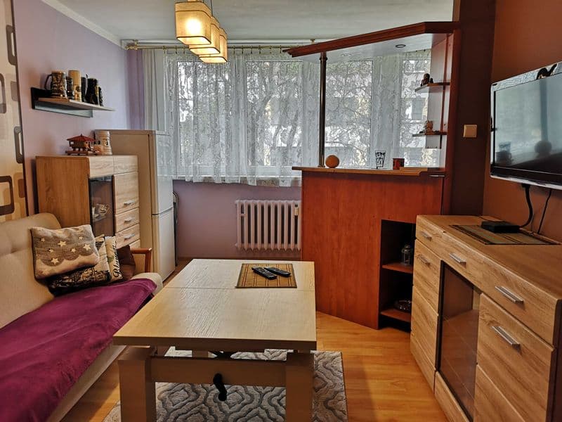 Mieszkanie 3 pokojowe (parter) w Łaziskach Górnych, Centrum