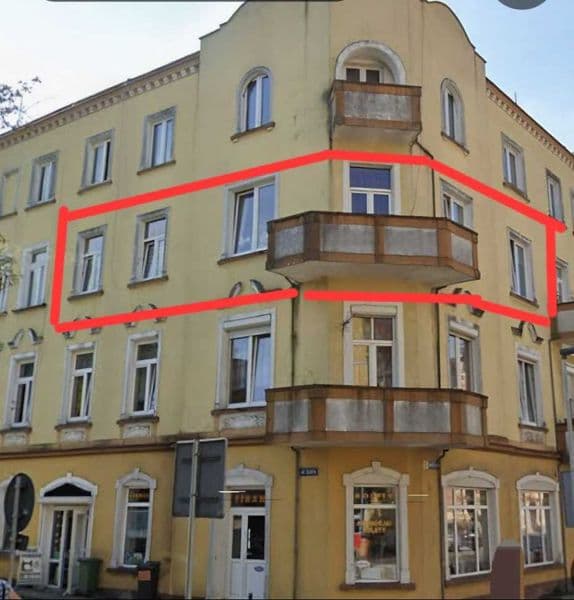 Mieszkanie 4-pokojowe w kamienicy, centrum Dębna.