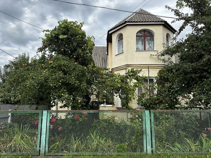 Продам будинок у м. Красилів