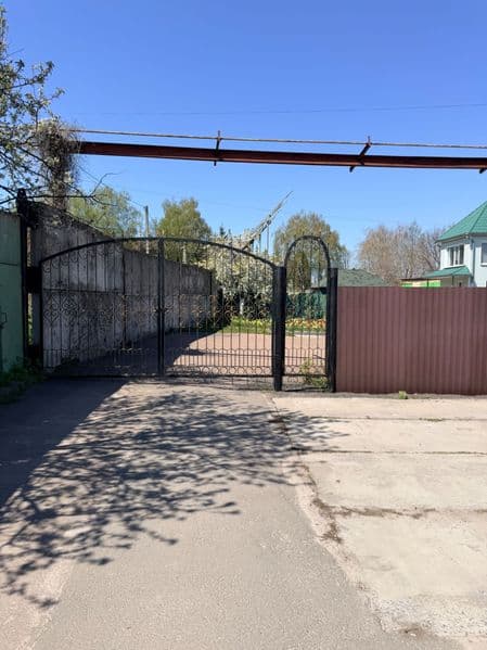 Продам  діюче СТО для фарбування авто, велика територія, приватизоване