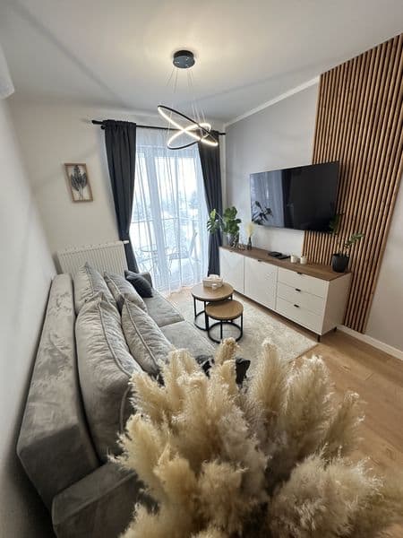 Nowe 2-pokojowe mieszkanie, umeblowane, 2 miejsca postojowe w cenie