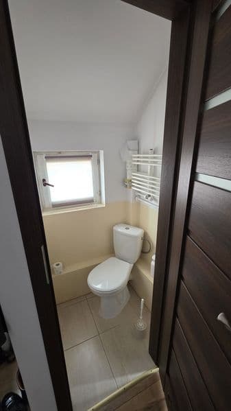 Piętro domu 49 m²+ przybudówka około 22 m² z osobnym wejściem, bezczynszowe, bez pośredników