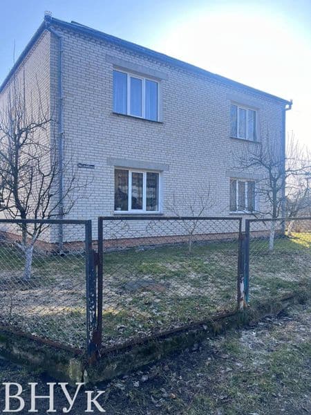 Продам затишний будинок біля лісу та озера в м. Ківерці