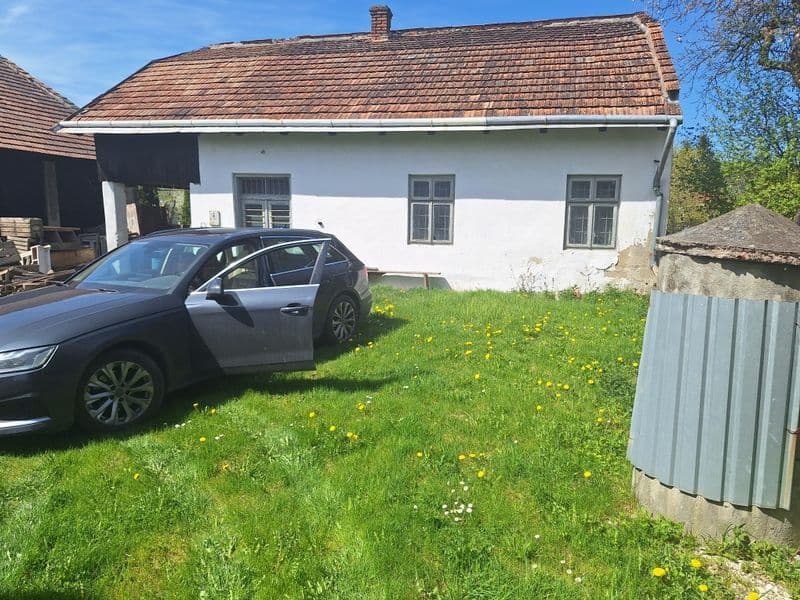 Sprzedam dom z pozwoleniem na remont